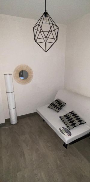 Location Appartement 1 pièce 16m² MONTAUBAN 82000 - Photo 1