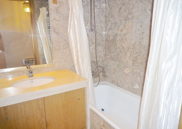 Furnished 3 bedroom apartment in Parque das Nações, Lisbon