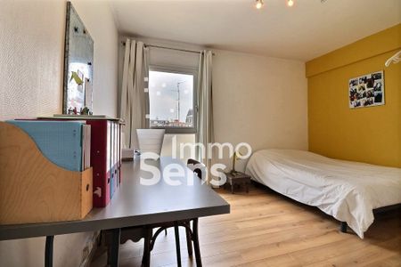 Location appartement - Lille Centre - Photo 2