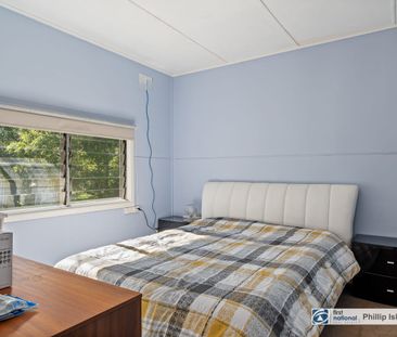 Coastal Cottage for Rent – Walk to the Beach - Photo 6