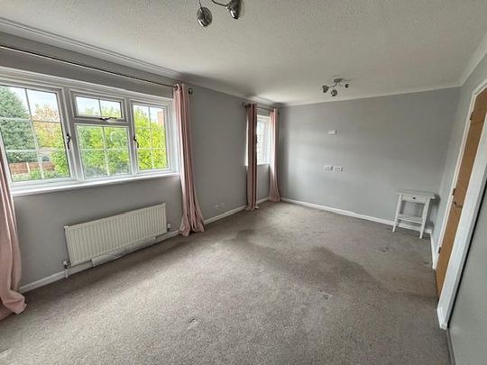 2 bedroom end of terrace house to rent - Photo 1