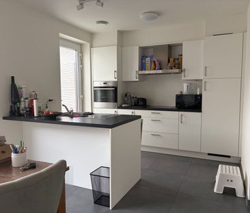 Huis te huur in Eeklo voor € 1.125 met 4 slaapkamers - Photo 3