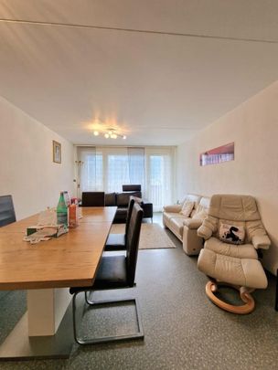 "Grosszügige 3.5 Zimmerwohnung in Niederurnen" - Photo 1