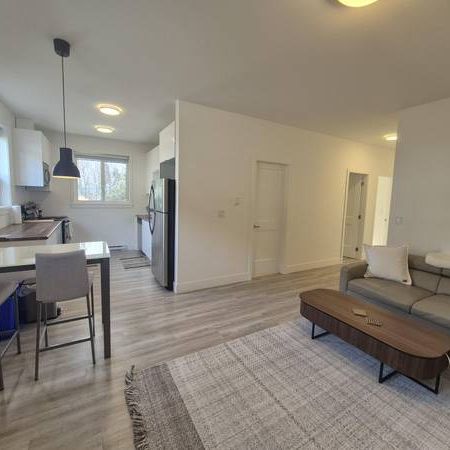 Bright 2-Bedroom Suite with Private Yard – Available March 1, 2025 - Photo 4