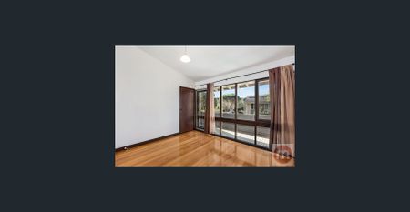 STYLISH TOWNHOUSE IN PEACEFUL SURROUNDINGS! - Photo 5