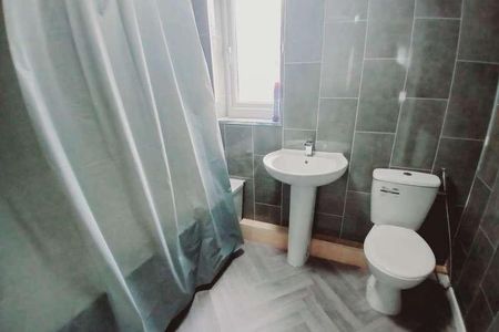 Faraday Street Dean Bank, Ferryhill, County Durham, DL17 - Photo 2