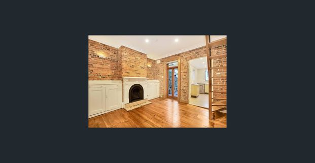 Inviting Victorian terrace in top location - Photo 1