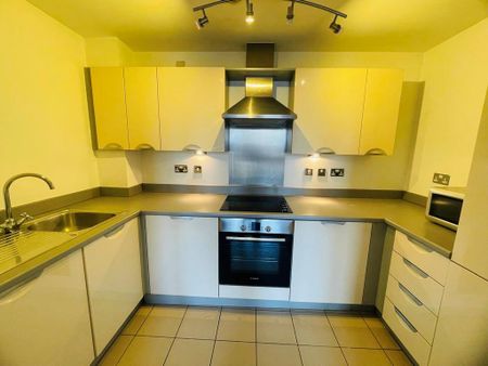 2 bedroom apartment to rent - Photo 3