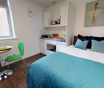 Studio to rent - Photo 6