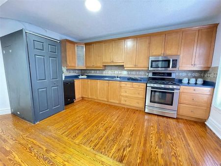 For Lease - 229 Locke Street Unit# Upper, Hamilton, Ontario - Photo 5