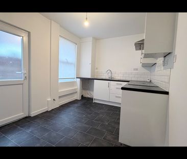 3 Bed Terraced House, Suburban Road, L6 - Photo 4
