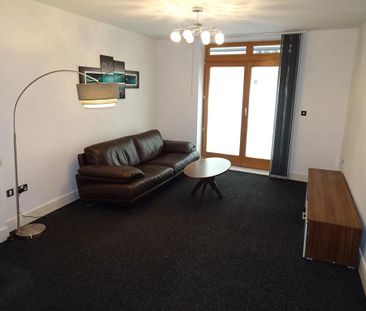 2 bedroom apartment to rent - Photo 2