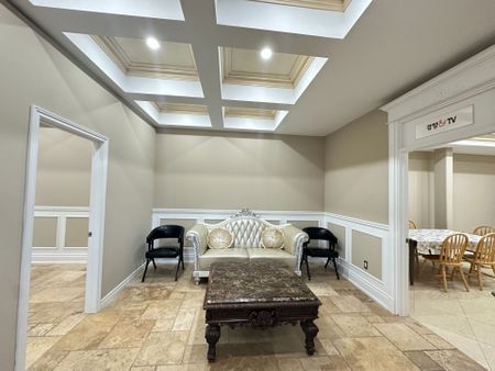 For Lease - 83 Elm Avenue, Richmond Hill, Ontario - Photo 2