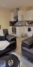 2 bedroom Flat in St Pauls Street, Leeds - Photo 2