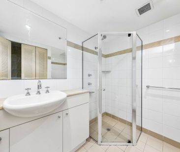 Superb Studio in the Heart of Chatswood &ast;&ast; Available 07&sol... - Photo 5