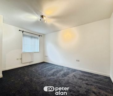 Marle Close, Pentwyn, CARDIFF - Photo 3