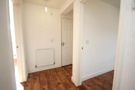 2 bedroom apartment to rent - Photo 2