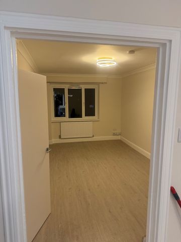 3 Bed Flat, Oldham House, SE21 - Photo 3