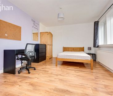 5 bedroom semi-detached house to rent - Photo 3