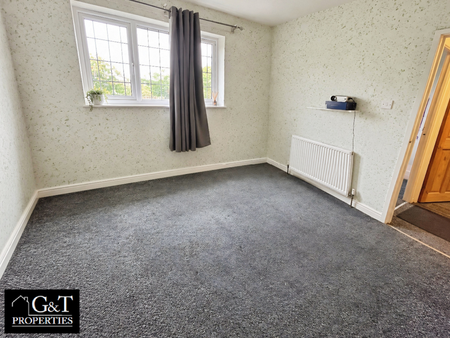2 bedroom end of terrace house to rent - Photo 3