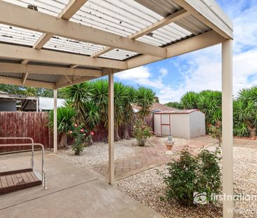 Pretty As A Picture! - Photo 3