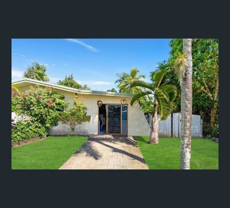 33 Sirius Street, Bentley Park, Qld 4869 - Photo 5