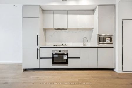 1720 Bayview Avenue #502 - Photo 4