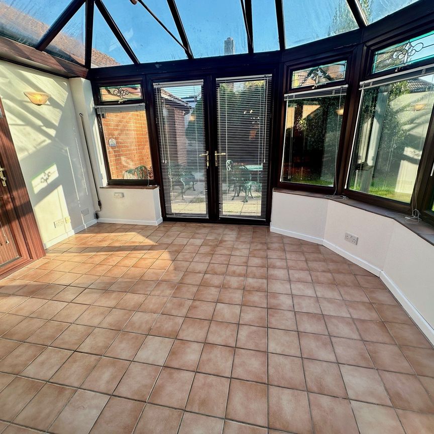 Millhams Drive, Bournemouth - Photo 1