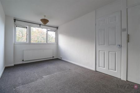 3 bedroom penthouse to rent - Photo 4