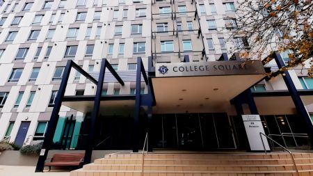 2 Bedroom Large - Photo 3