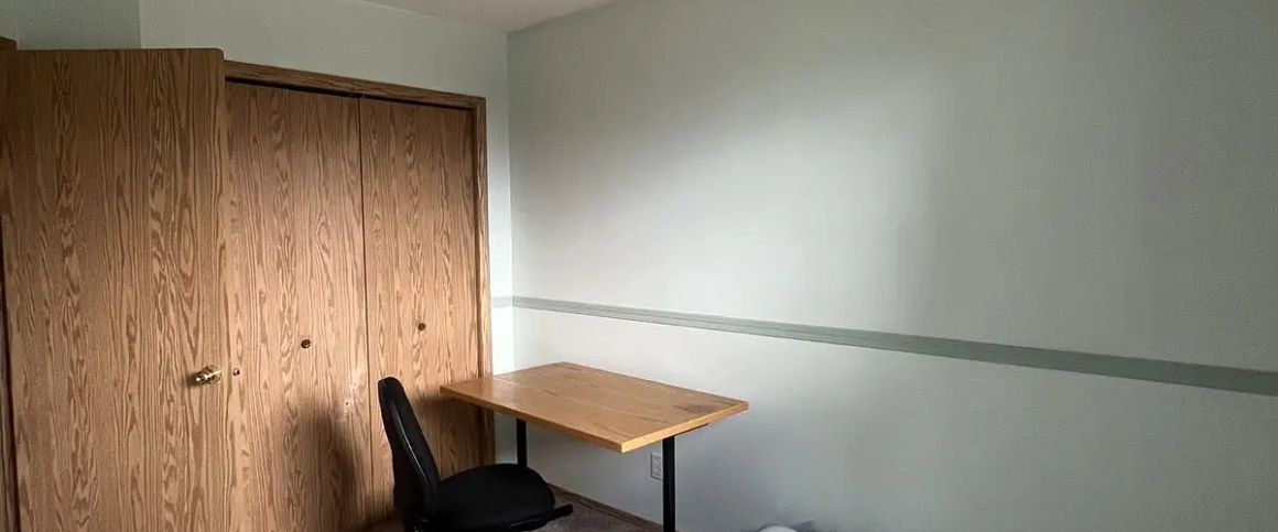 Furnished Rooms in Harvest Hills NE – $600 Each + Shared Bills — 3 Bedrooms Room For Rent - Photo 1