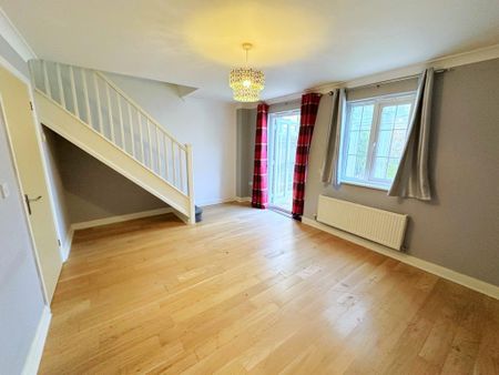 2 bedroom semi-detached house to rent - Photo 2