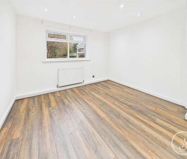 Osprey Grove, Leeds, LS17 - Photo 5