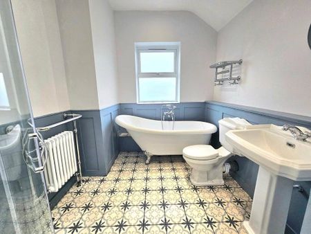 3 bedroom terraced house to rent - Photo 2