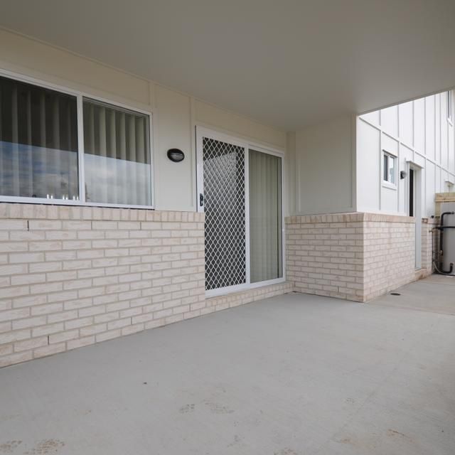 MODERN LIVING IN THE HEART OF MARSDEN - Photo 1