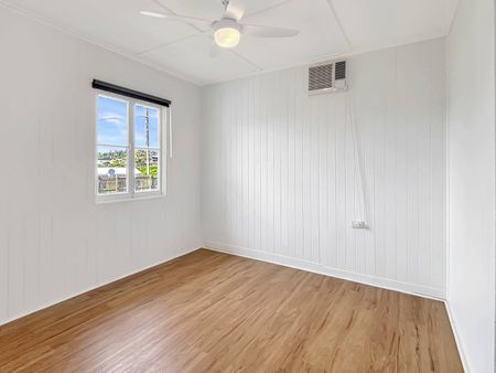 Renovated Unit in Newtown - Photo 4