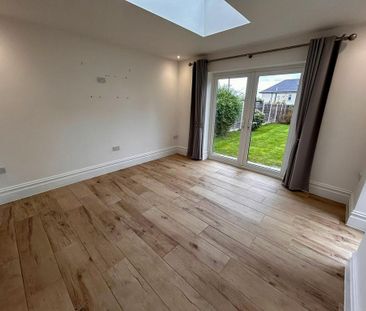 4 bedroom detached house to rent - Photo 5