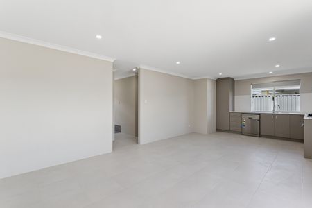 Modern Comfort Meets Convenience - Photo 5