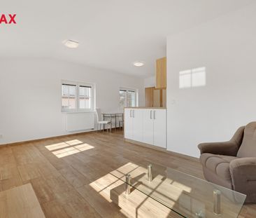 Pronájem bytu 1+kk v osobním vlastnictví 36 m², Hořovice - Photo 1