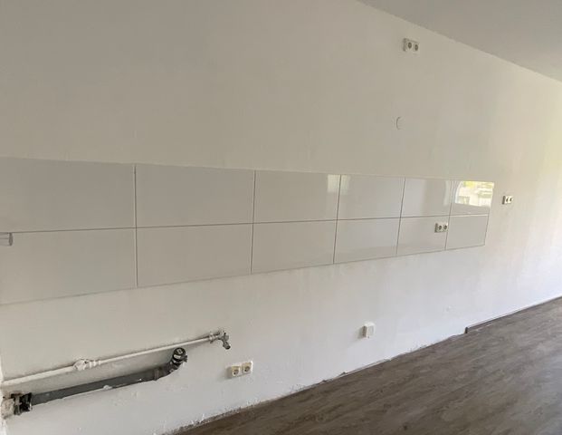 Geräumige Wohnung mit Balkon in Neumühl.. - Photo 1