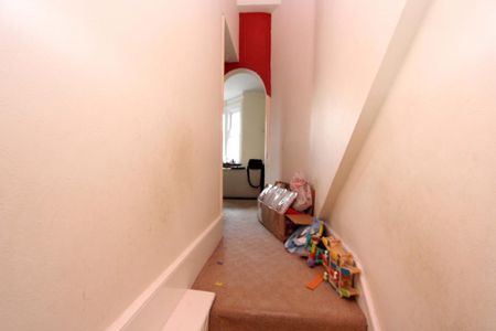 2 bedroom ground floor maisonette to rent - Photo 3