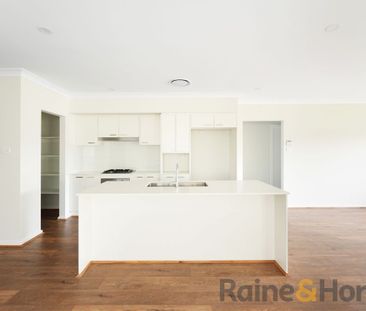 Brand New 4 Bedroom Home - Photo 4