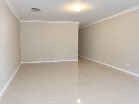 Modern 3 Bedroom Duplex - Photo 1