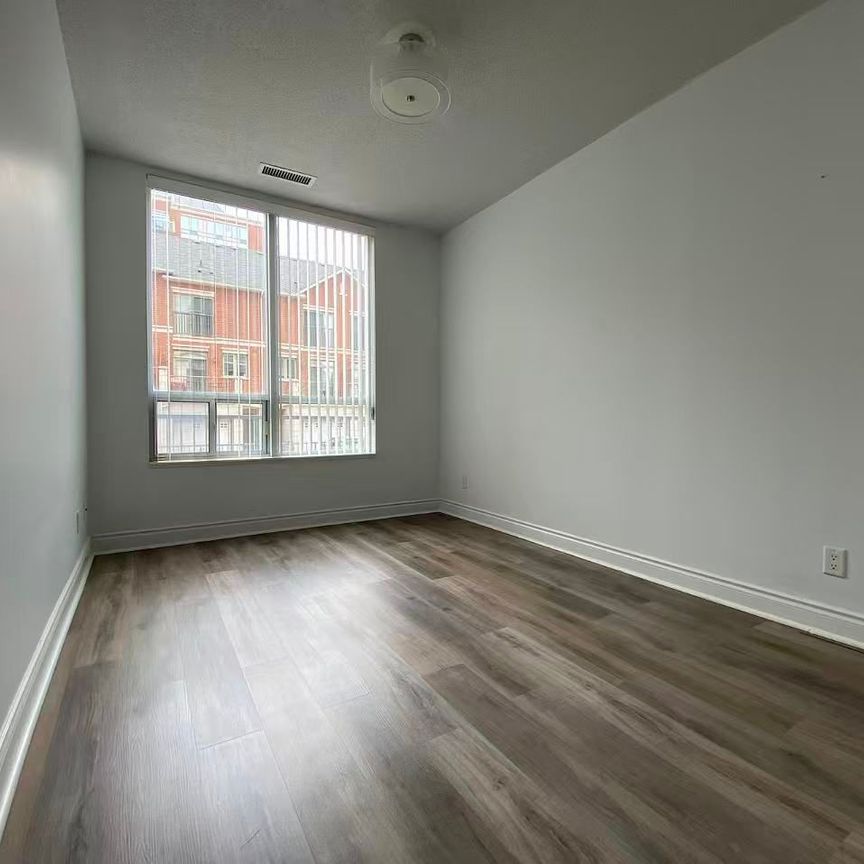 For Lease - 39 Galleria Parkway Unit# 102, Markham, Ontario - Photo 1