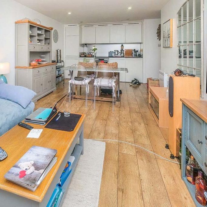 2 bedroom apartment to rent - Photo 1