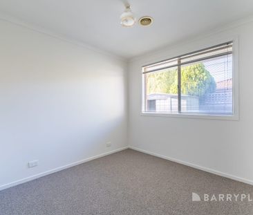 Low-maintenance living meets everyday convenience in this terrific ... - Photo 3