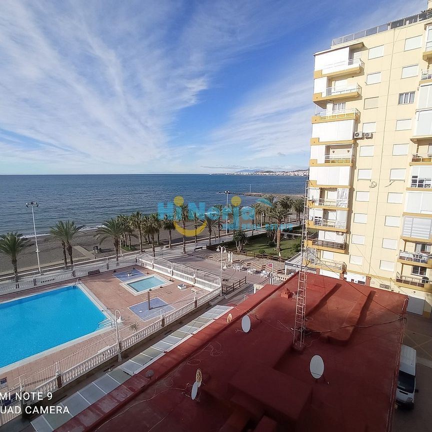 2 bedroom apartment with 1 beach line pool - Foto 1