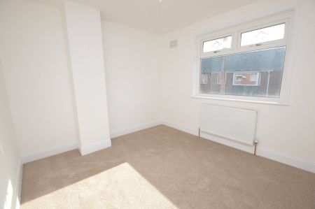 Iris Avenue, Exeter, Devon, EX2 - Photo 4