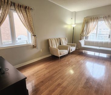 For Lease - 24 Golden Oak Avenue, Richmond Hill, Ontario - Photo 1