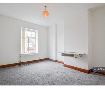 2 bedroom end of terrace house to rent - Photo 2